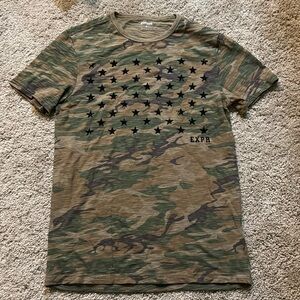 EXPRESS camo t-shirt